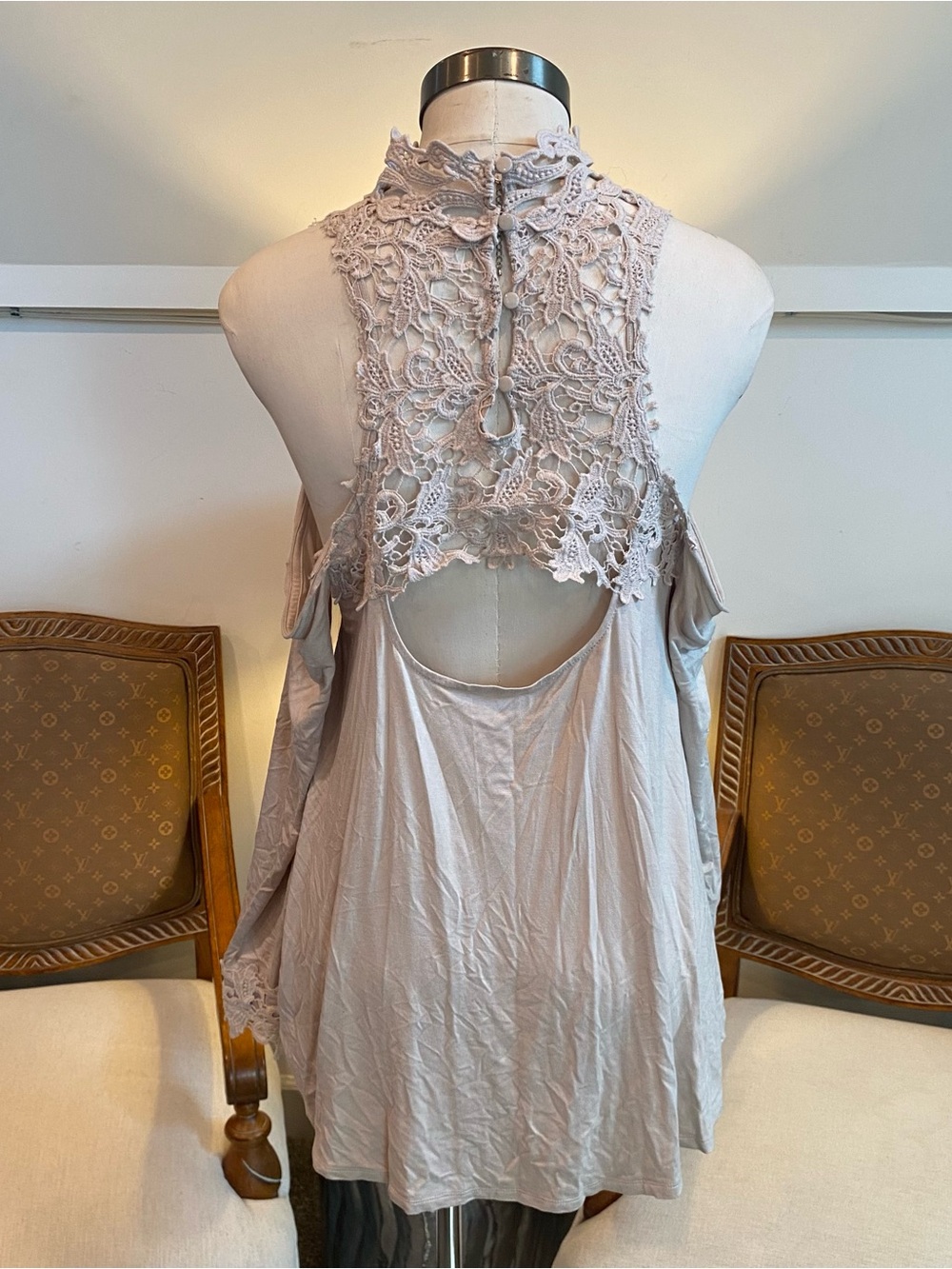 Free People Lace-Yoke Cold-Shoulder Tunic in Light Taupe, Boho Indie Hippie Girl - Picture 2 of 4